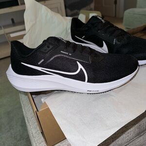 Nike Air Zoom Pegasus 40 Shoes